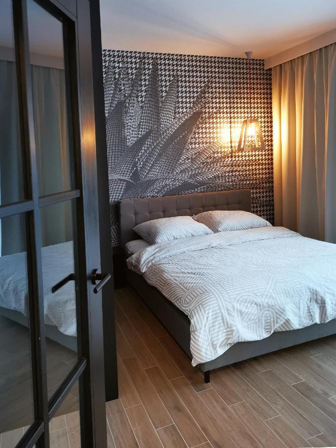 Come&Stay Apartments Wola Varsovie Extérieur photo